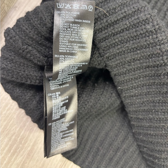 Reiss Black Turtleneck Sweater With Zipper detail Size Large - Picture 8 of 11